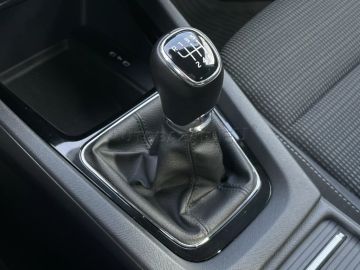 Car image 39