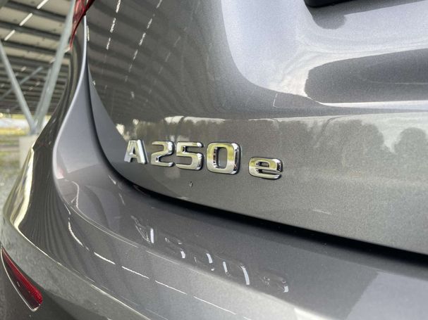 Mercedes-Benz A 250 e 160 kW image number 30