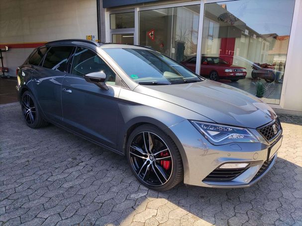 Seat Leon ST 4Drive Cupra 300 221 kW image number 1