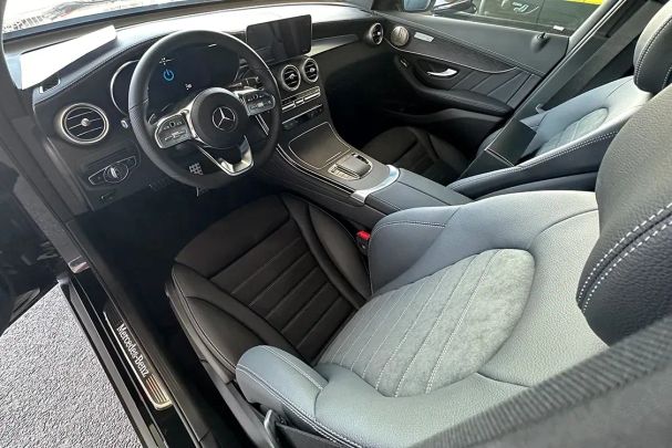 Mercedes-Benz GLC 300 e 235 kW image number 21