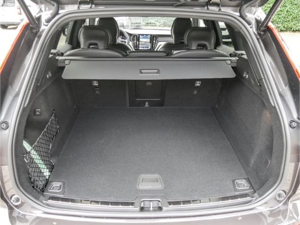 Volvo XC60 B4 Plus Dark 145 kW image number 10