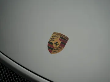Car image 44