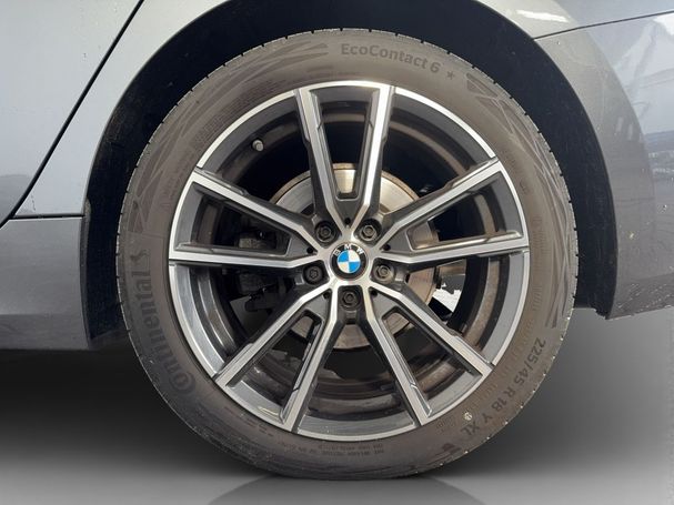 BMW 320d Touring xDrive Sport Line 140 kW image number 10