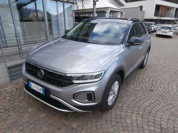 Volkswagen T-Roc 1.5 TSI Style DSG 110 kW image number 2