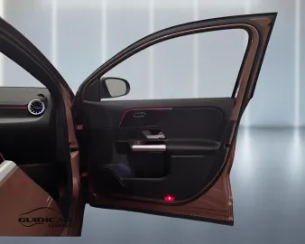 Car image 26