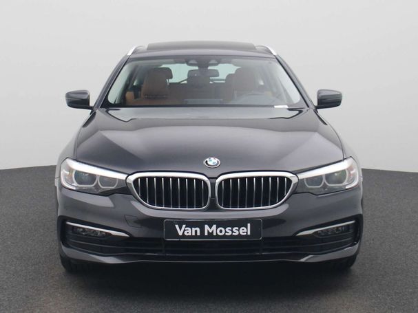 BMW 520i Touring 135 kW image number 2