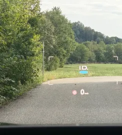 Car image 35