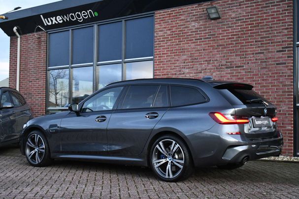 BMW 330 e Touring M Sport 215 kW image number 6