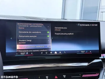 Car image 35