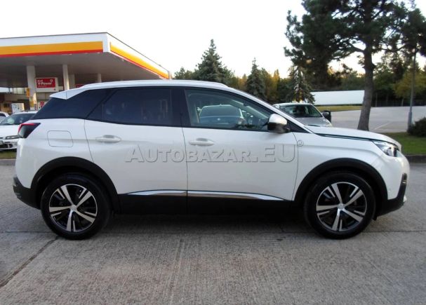 Peugeot 3008 PureTech 130 96 kW image number 2