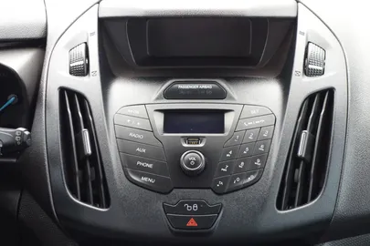 Car image 32
