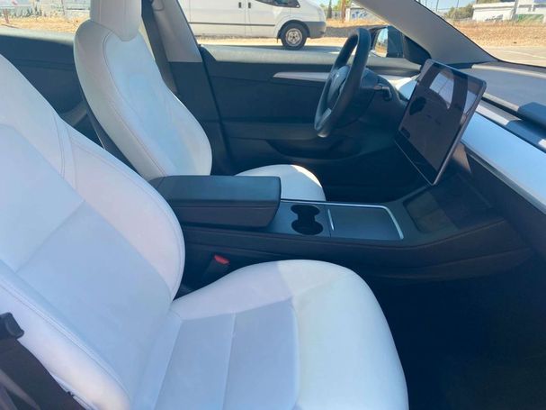 Tesla Model 3 Standard Range Plus 239 kW image number 8