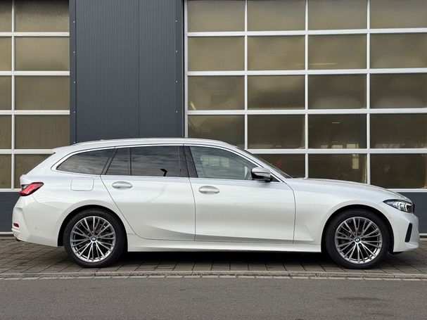 BMW 320d Touring xDrive 140 kW image number 2