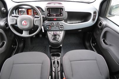 Car image 16