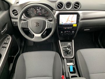 Car image 10