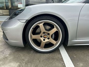 Car image 31