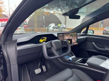 Car image 33