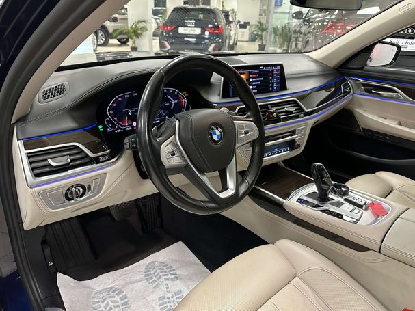 BMW 730d xDrive Individual 210 kW image number 19