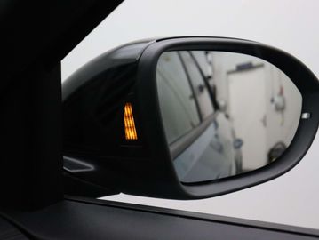 Car image 36