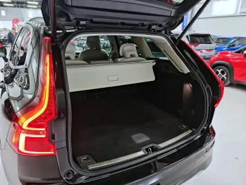 Car image 33
