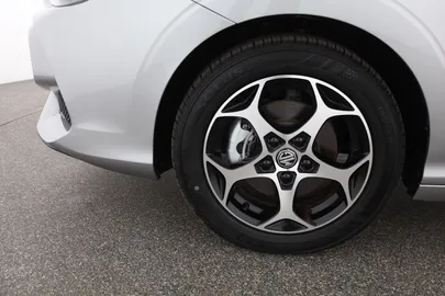 Car image 29