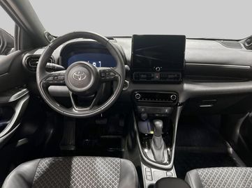 Car image 12