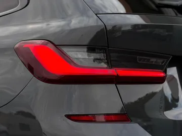 Car image 33
