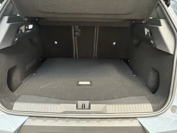 Car image 29