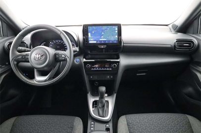 Car image 15