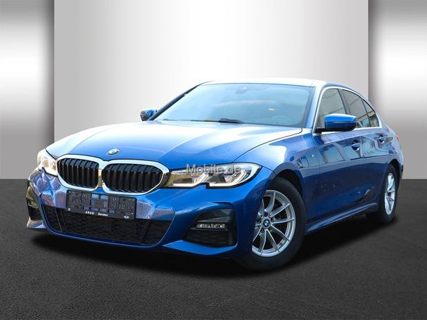 BMW 320i 135 kW image number 1