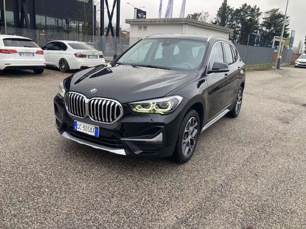 BMW X1 sDrive18d xLine 110 kW image number 1