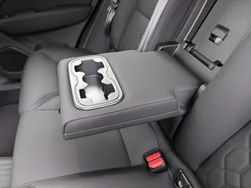 Car image 42