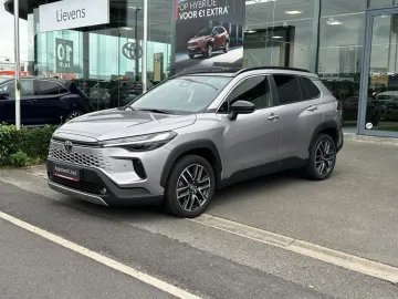 Car image 25