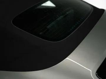 Car image 37