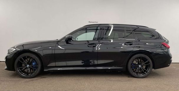 BMW 330 e 215 kW image number 3