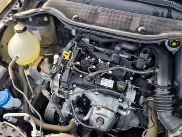 Car image 38
