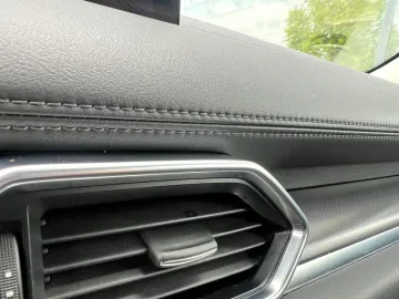 Car image 40