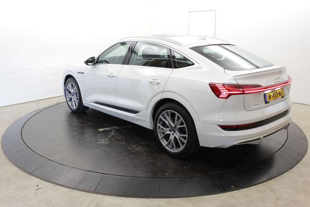 Audi e-tron 55 quattro Sportback 300 kW image number 4