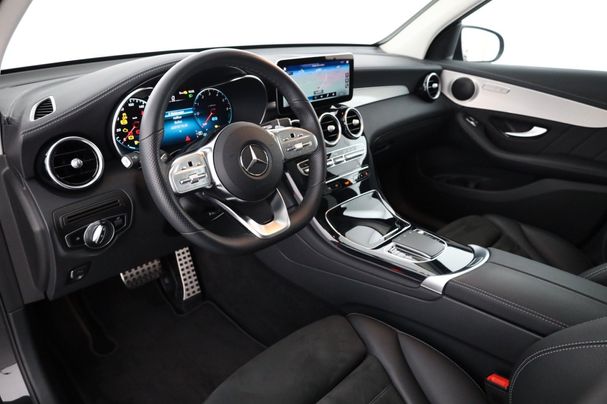 Mercedes-Benz GLC 300 de 225 kW image number 9