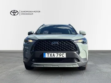Car image 2