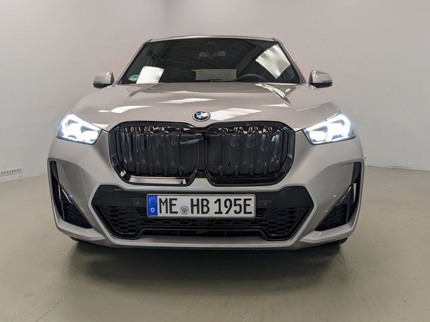 BMW iX1 xDrive30 M Sport 230 kW image number 2