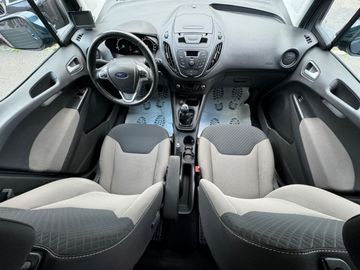 Car image 12