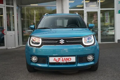 Car image 4