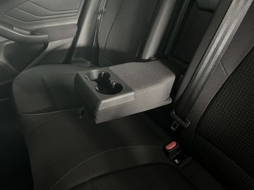 Car image 31