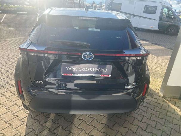 Toyota Yaris Cross 1.5 Hybrid Team Deutschland 85 kW image number 5