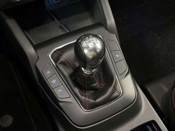 Car image 36