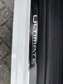 Car image 40