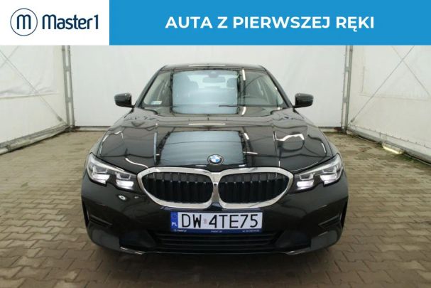 BMW 320d Advantage xDrive 140 kW image number 3