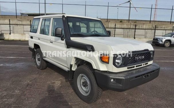 Toyota Land Cruiser 97 kW image number 2