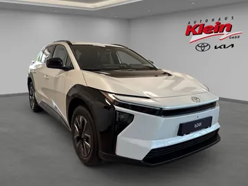 Car image 2